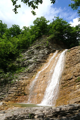 Высокий Плесецкий водопад
