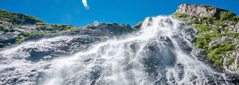 Карачаево-Черкесия водопады Домбая