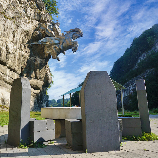Северная Осетия фото памятник Уастырджи