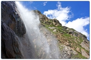 Водопад Жигинджи Безенги фотография