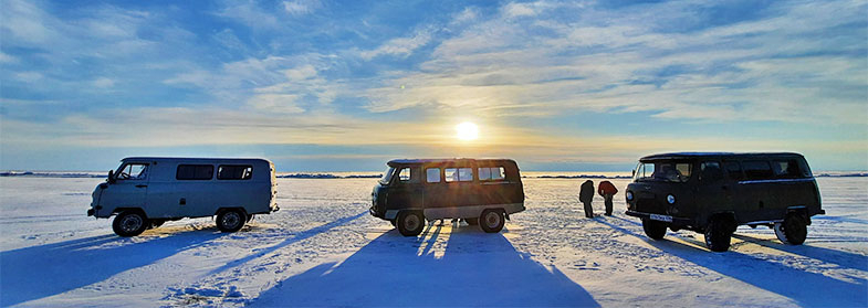 Байкал УАЗики машины на льду