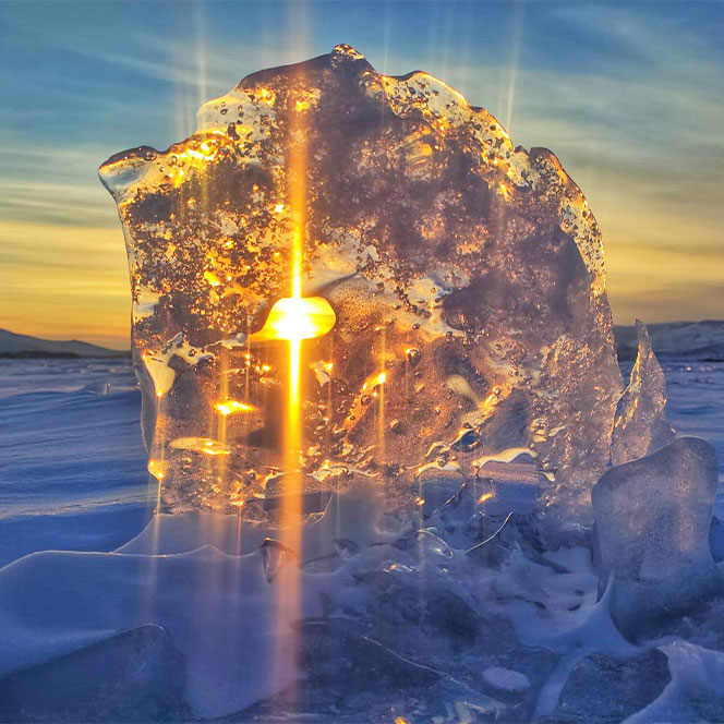 Байкал солнце во льду
