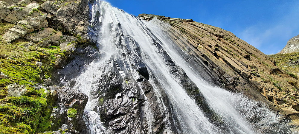 Приэльбрусье водопад Терскол летом
