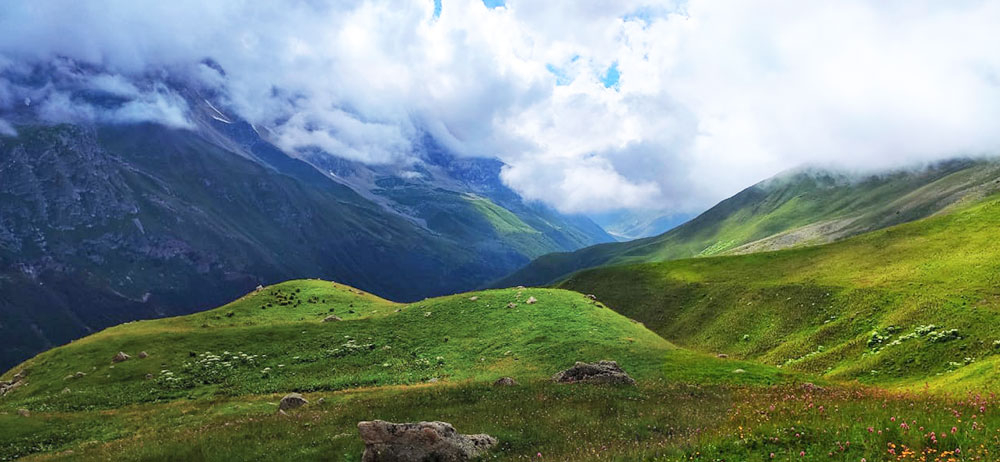 Северная Осетия плюшевые горы Дигории