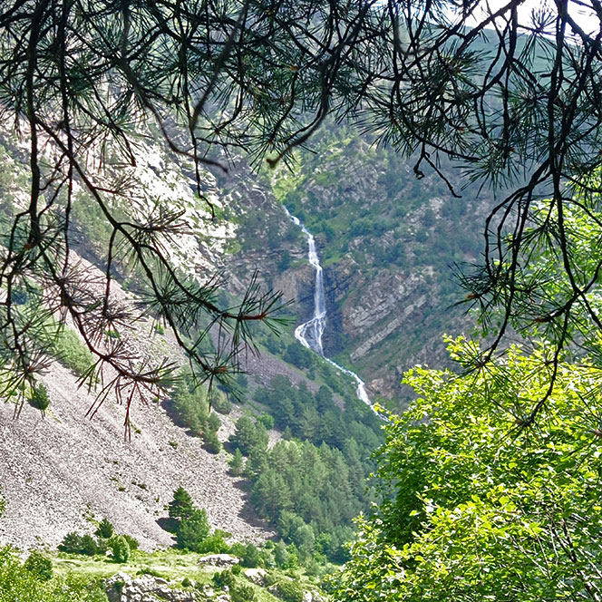 Северная Осетия Дигория  каскады водопад Буравидон