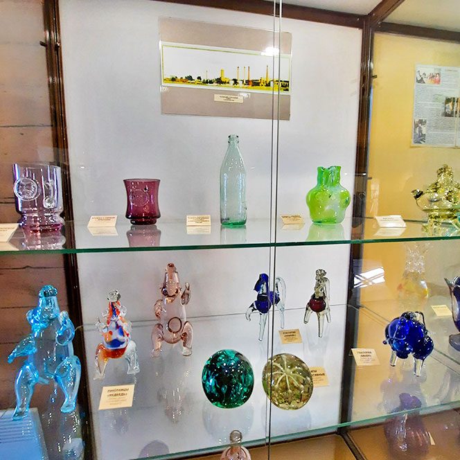 Музей цветное стекло