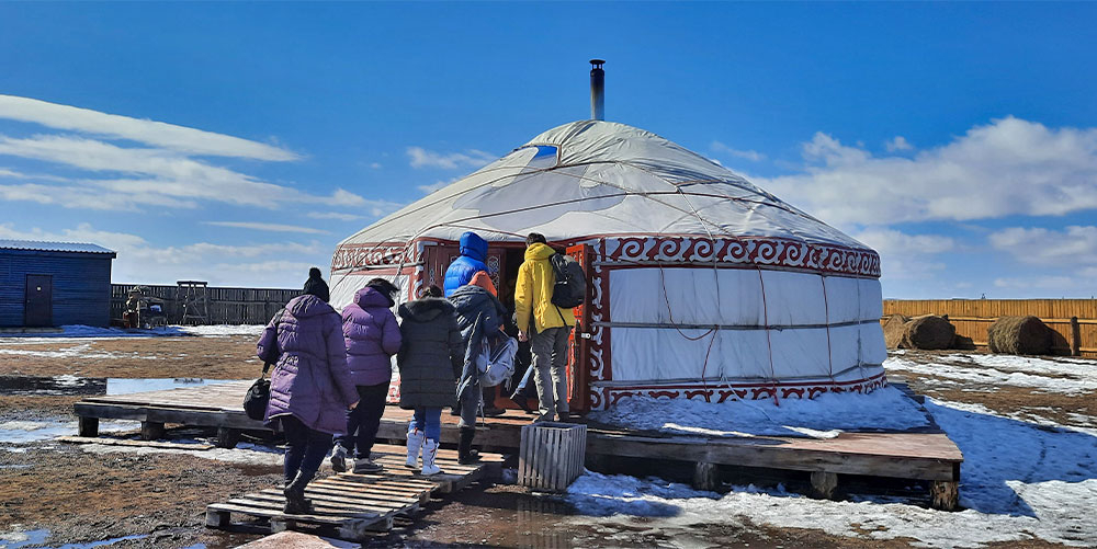 Байкал этнопарк Золотая орда юрта гости