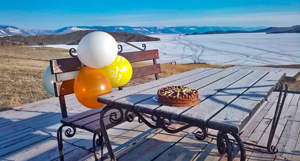 Байкал зима шарики воздушные торт