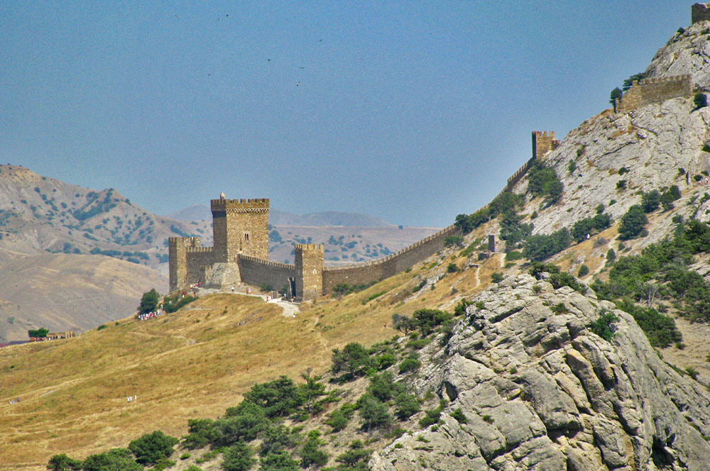 Судак Генуэзская крепость башня