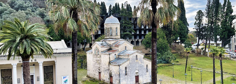 Абхазия Новый Афон Храм Симона Кананита  лето