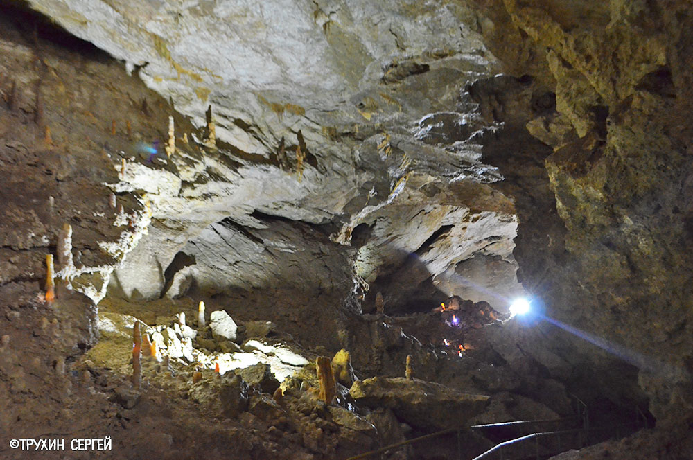 Карстовая пещера Новый Афон