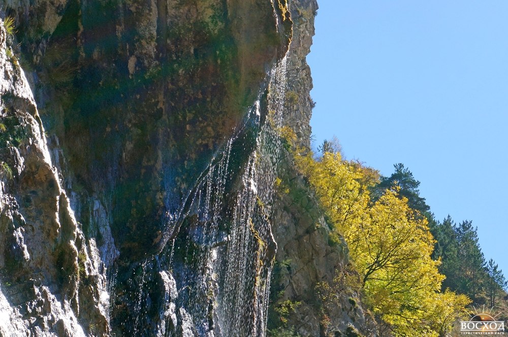 Фуртоугский водопад Ингушетия фото