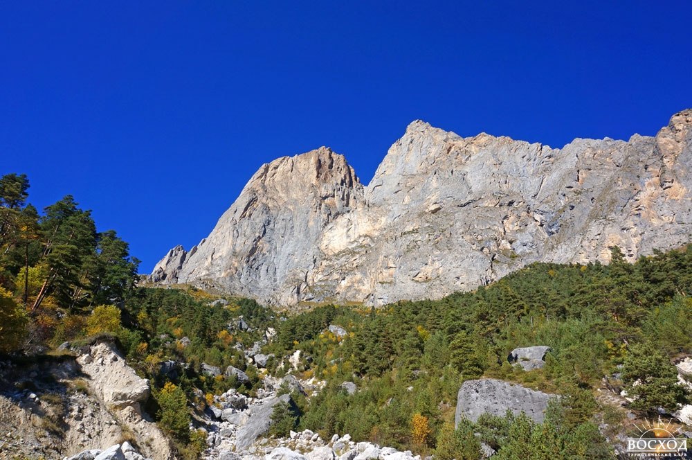 Цей-Лоам гора Ингушетия Скалистый хребет фото