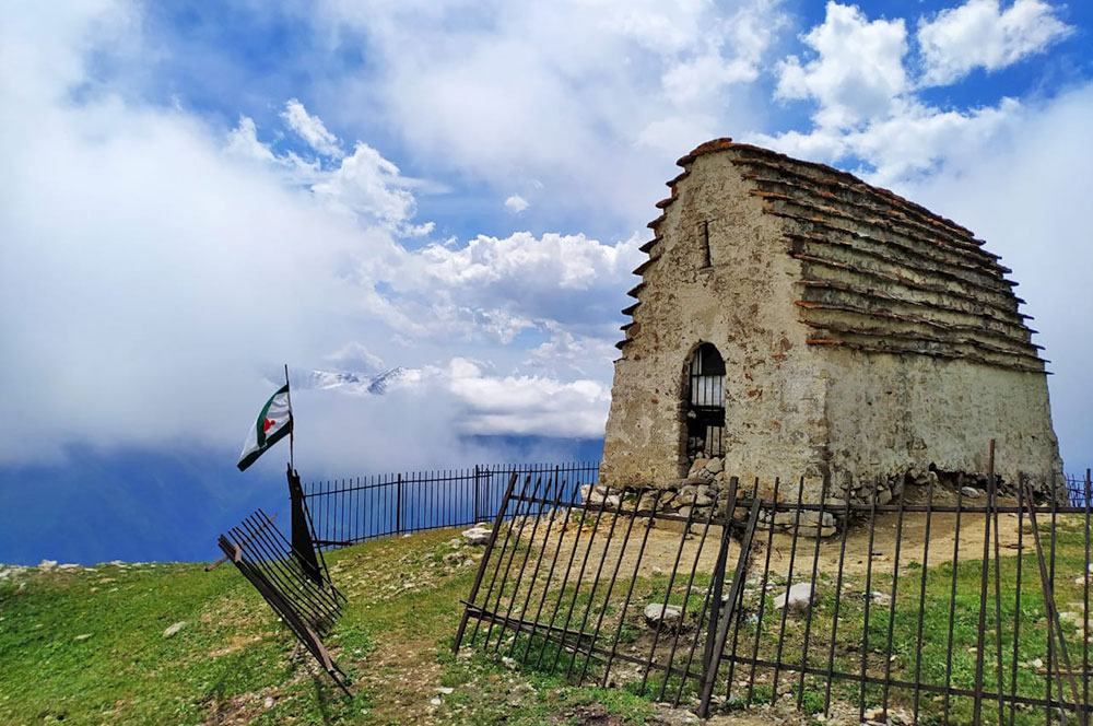 Мят-Сели святилище Столовая гора поход фото