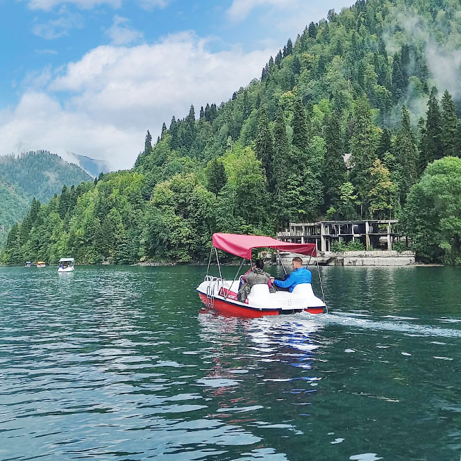Абхазия достопримечательность озеро Рица