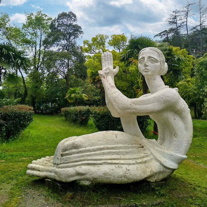 Гагра Приморский парк cкульптура Медея