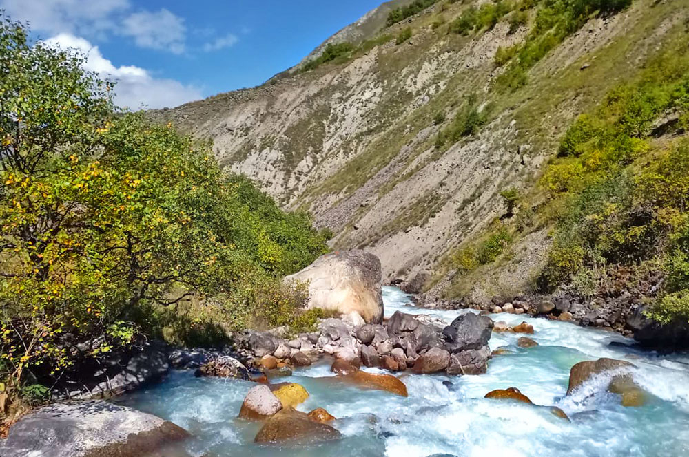 Кавказ горная река фото