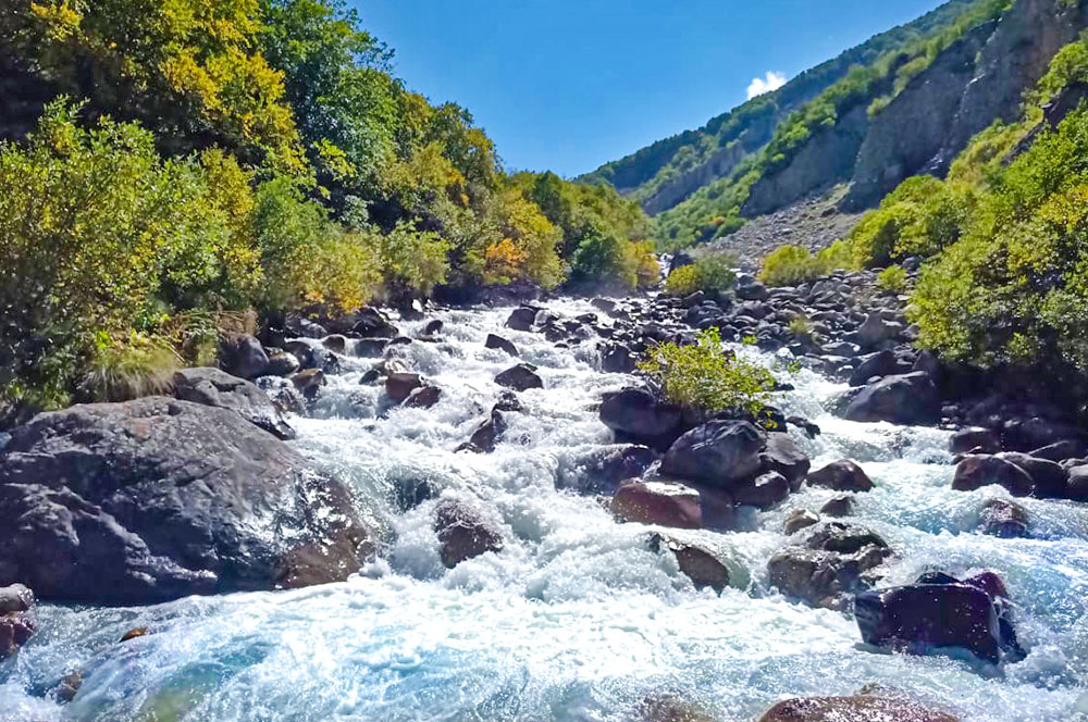КБР заповедник Кавказ горная река осень