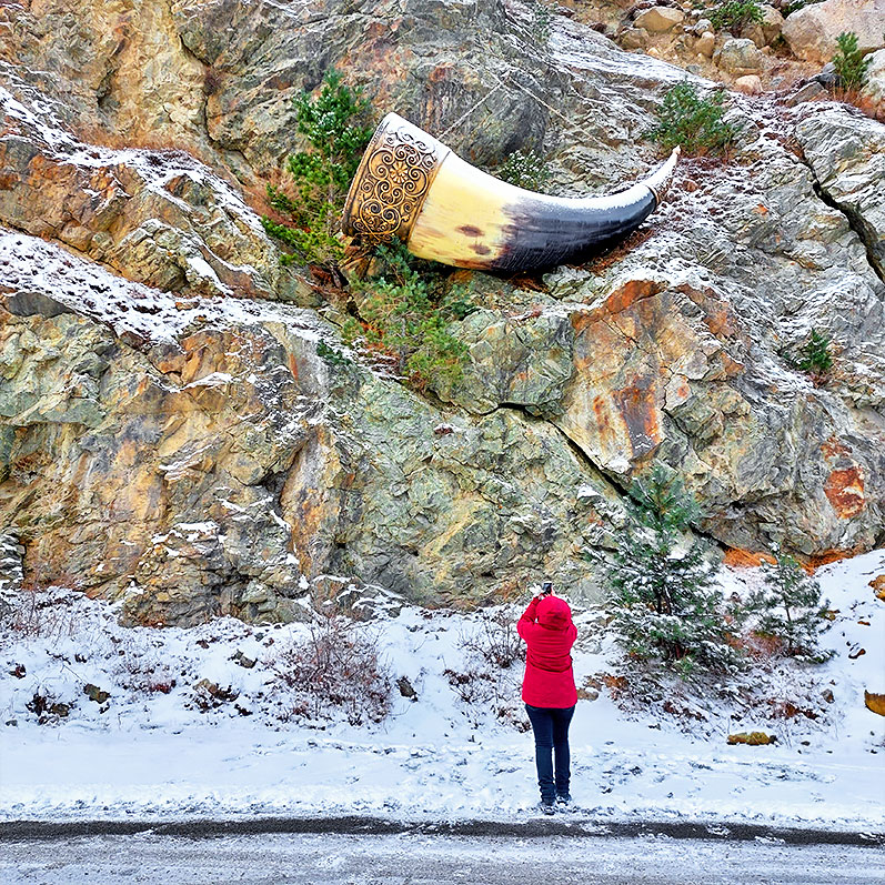 Северная Осетия арт-объект рог изобилия турист