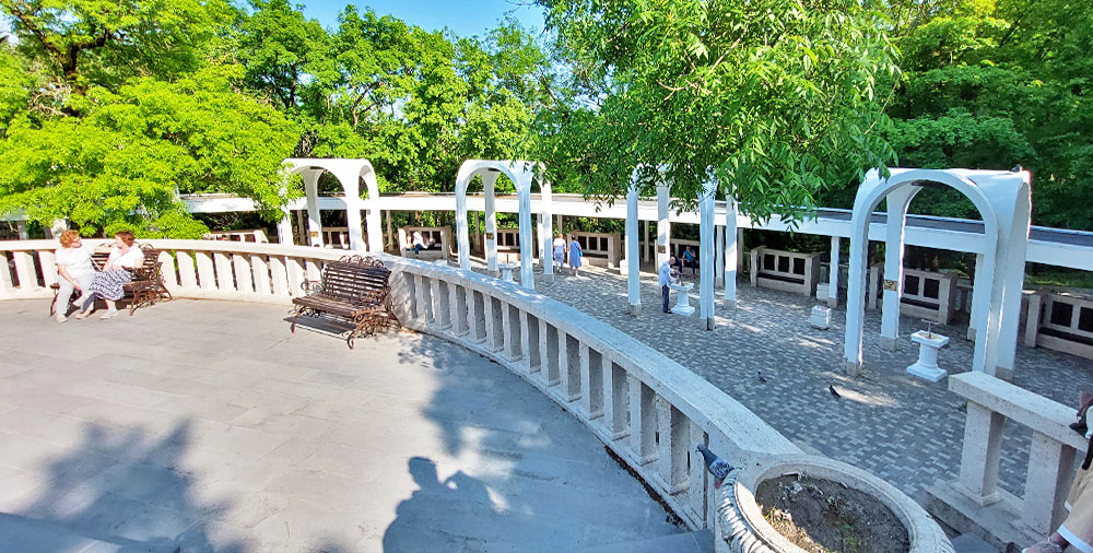 Железноводск курортная лестница источник