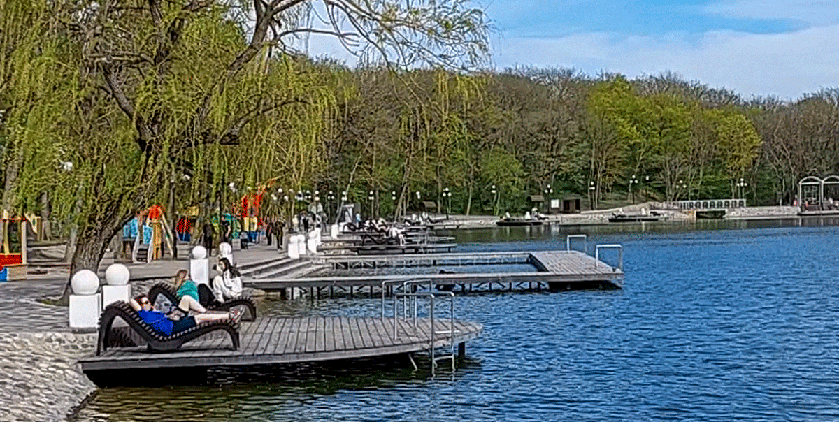 Озеро достопримечательностей