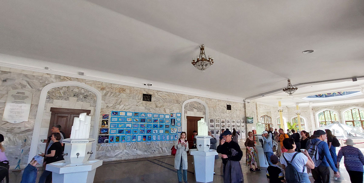 Нарзанная галерея внутри