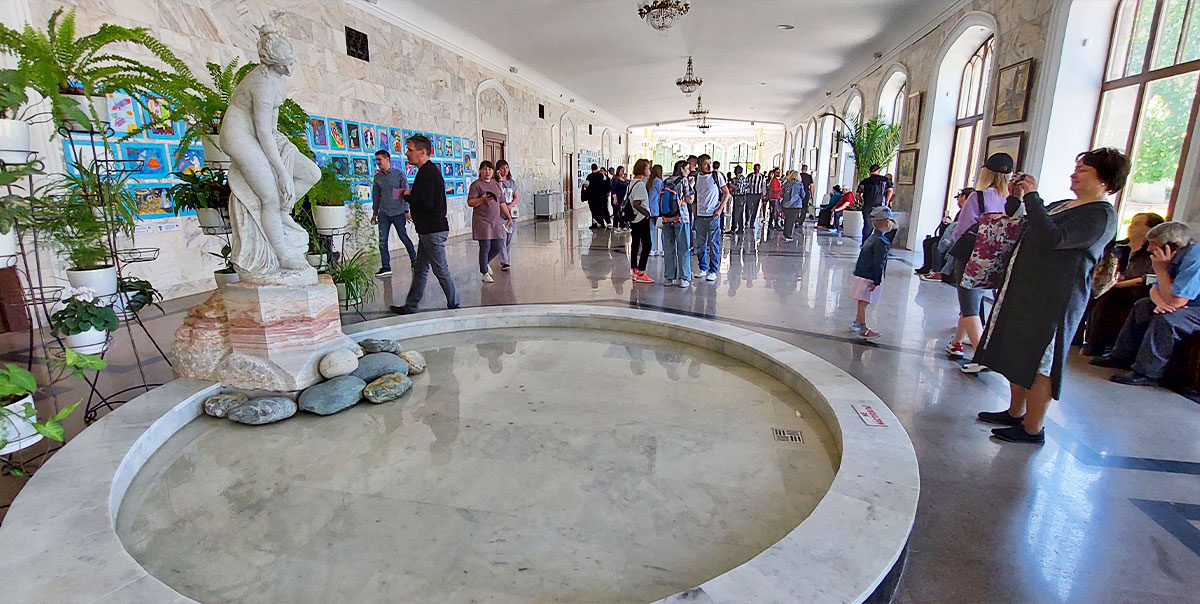 Нарзанная галерея внутри фото