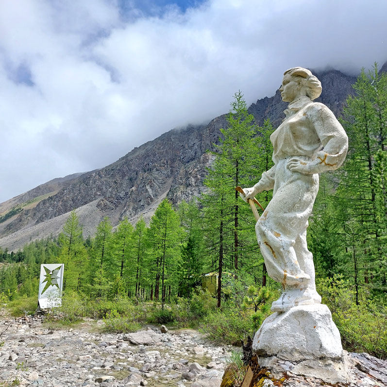 Актру экскурсия памятник альпинистке Афанасьевой