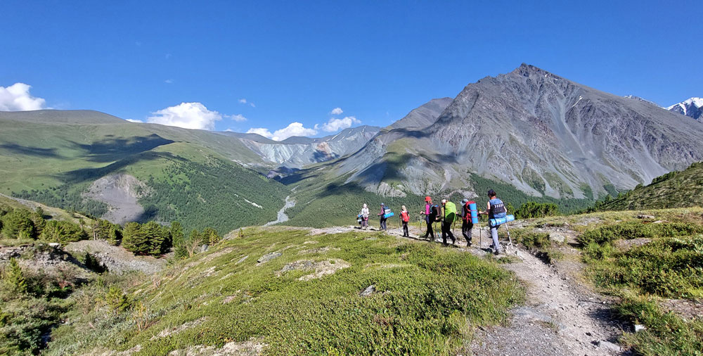 Спускаемся все ниже и ниже Алтай спуск Кара-Тюрек долина