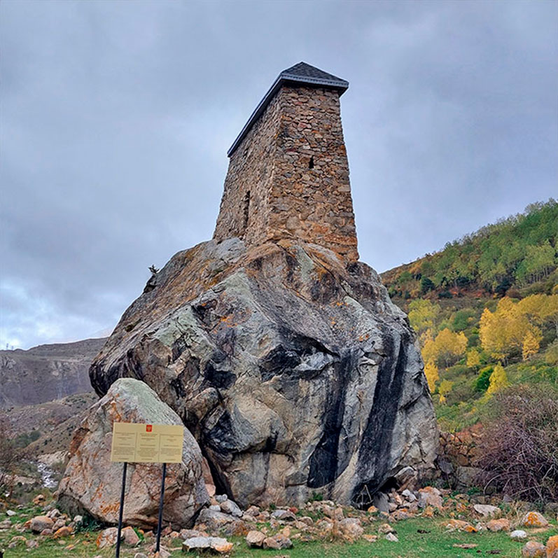 Башня Амирхан-Кала фотография