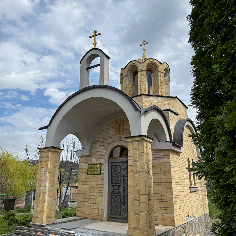 Зайдем внутрь? Успенская часовня фото