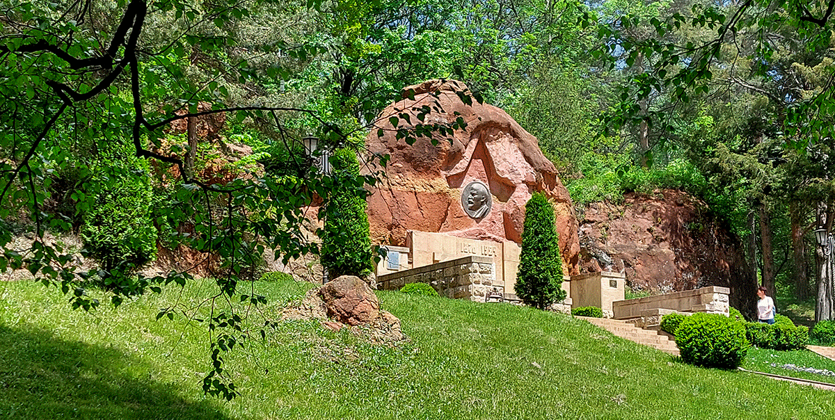 Кисловодск Ленин на Красных камнях