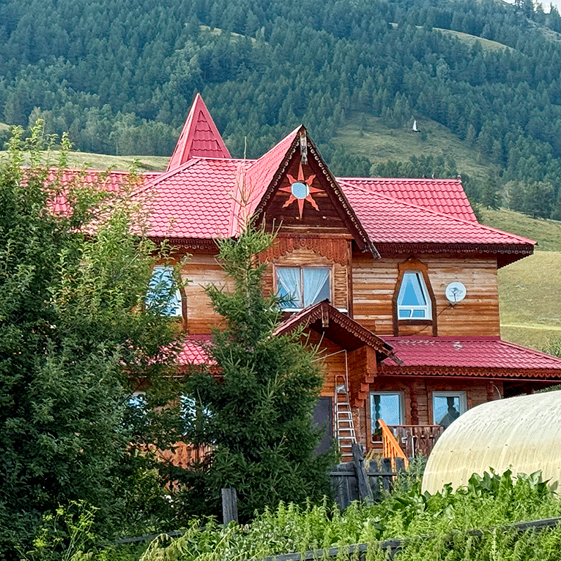 Солнечные часы Башталы Алтай село Баштала лето