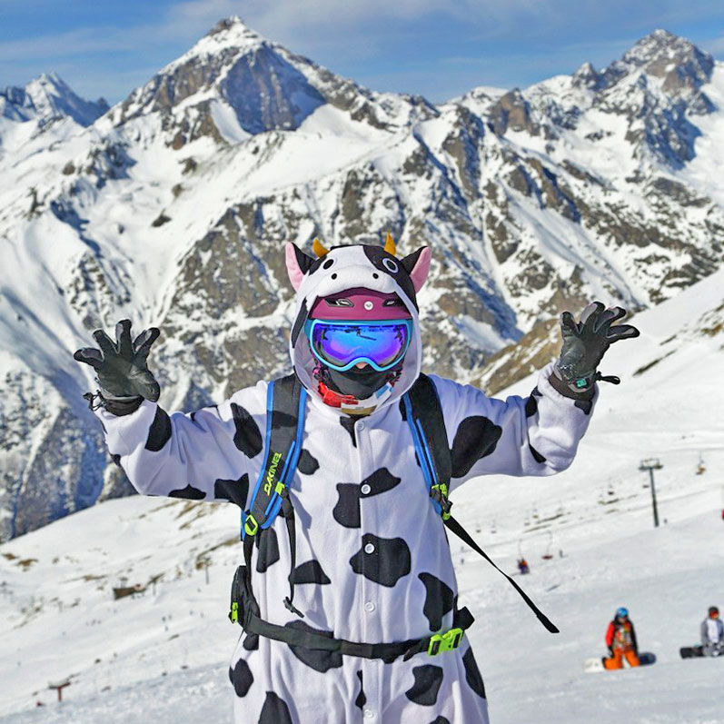 Домбай горнолыжный костюм коровы зима