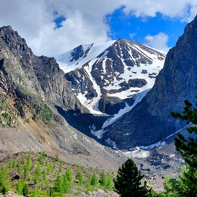 Ущелье Актру горы ледник