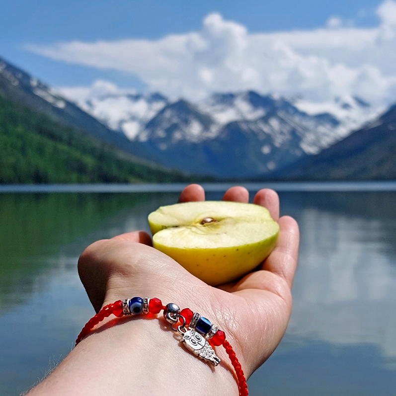 Алтай горы яблоко озеро рука браслет