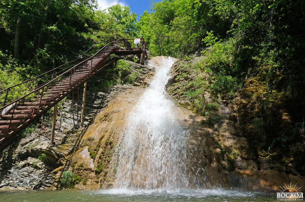 Гебиусские водопады. Водопад Шнурок