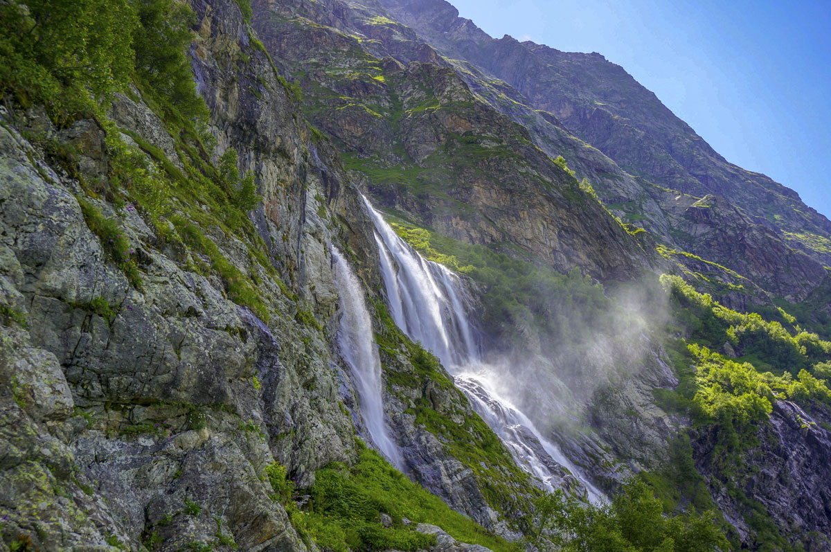 Архыз Кавказ Софийские водопады солнце