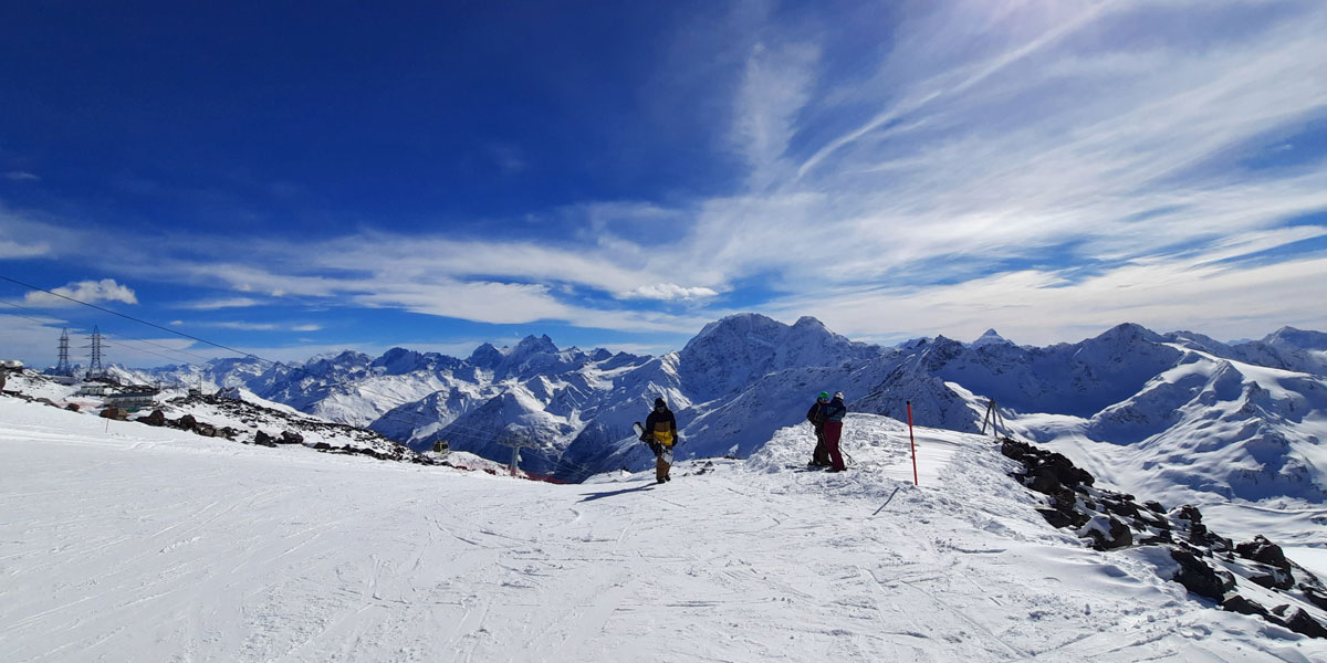 Эльбрус зима горы катание горнолыжники трассы