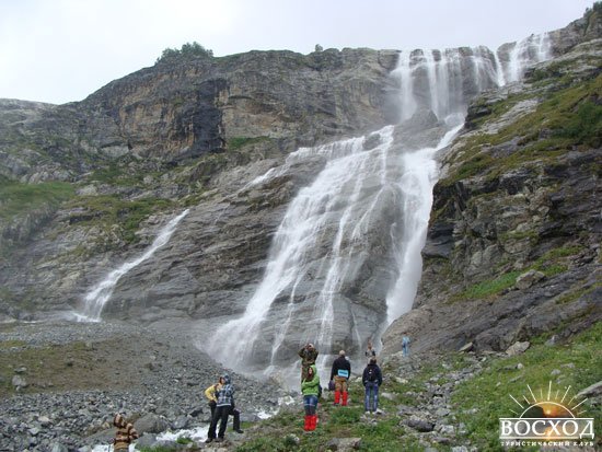 Архыз. Софийские водопады высотой 70 м