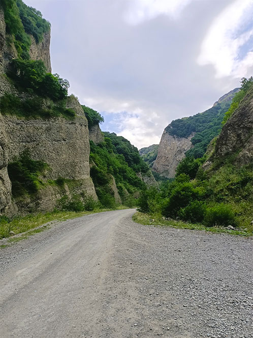 Кармадонское ущелье фото Северная Осетия
